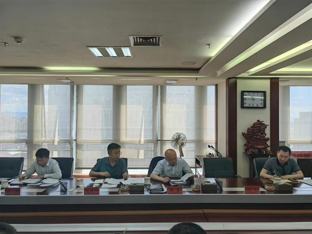 理論學(xué)習中心組1.png